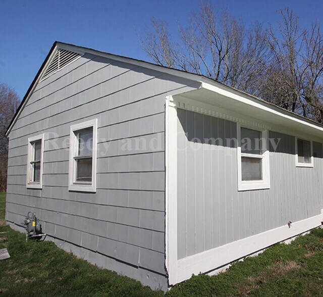 Building Photo - 1222 Canfield Ave
