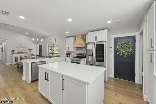 Building Photo - 1514 Rivergate Dr