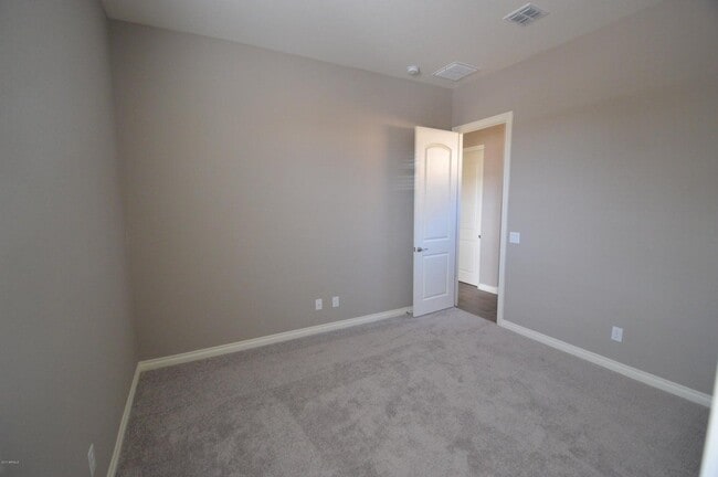 Building Photo - 151 E Havasu Pl