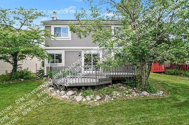 Building Photo - 452 Farmridge Ct