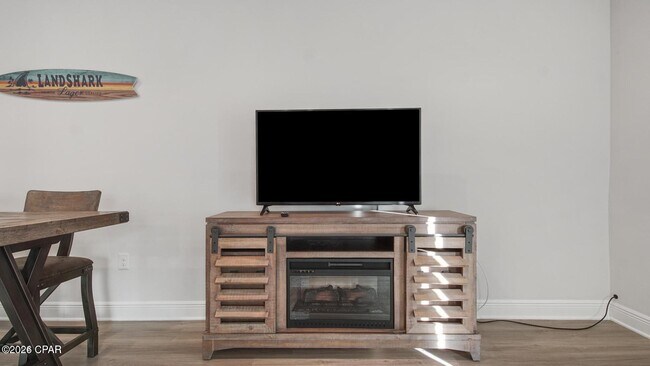 Building Photo - 7672 Shadow Lake Dr