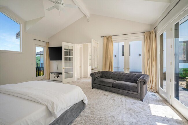 Building Photo - Welcome to Your Luxurious Napa Valley Retr...