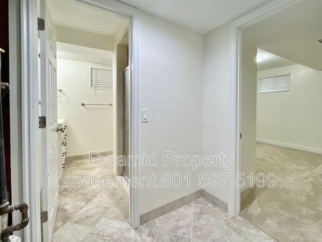 Building Photo - 8298 Harrison Cir