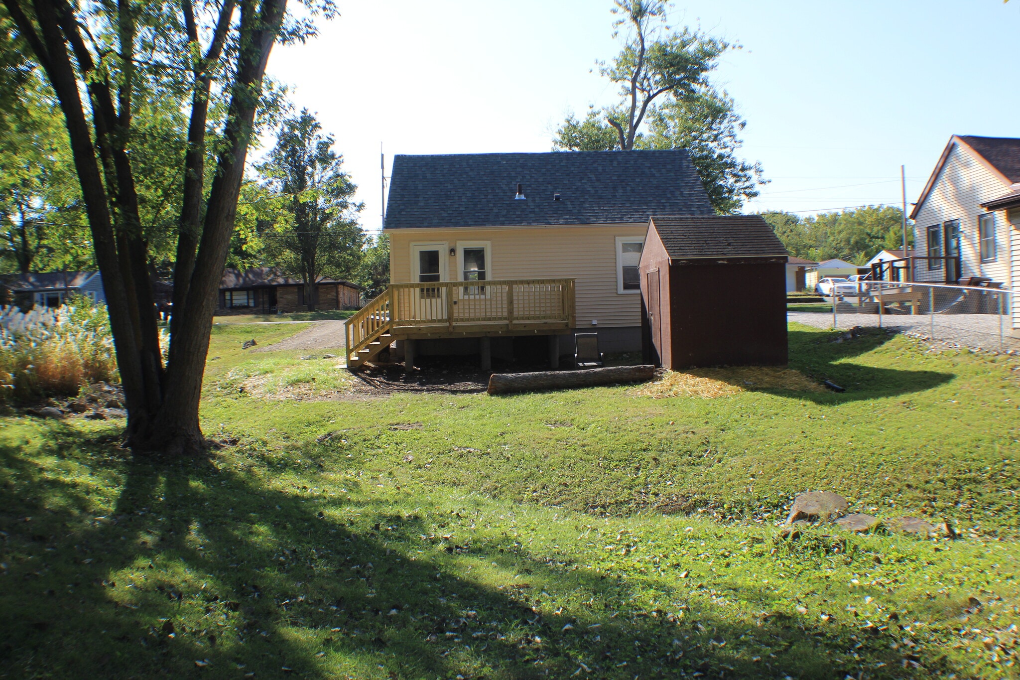 Building Photo - 2218 N Northcrest Dr