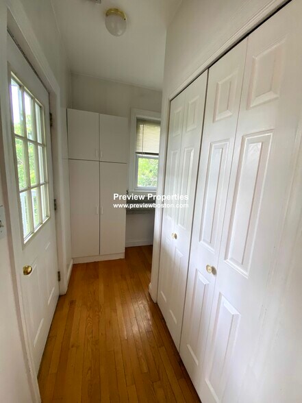Building Photo - 44 Champney St
