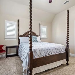 Building Photo - 15524 Sweetpine Ln