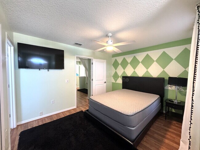 Building Photo - 7962 Golden Pond Ct