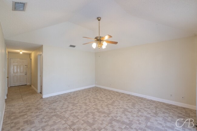 Building Photo - For lease