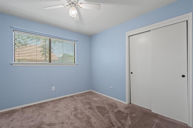 Building Photo - 621 Luther Dr