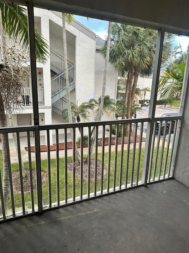 Building Photo - 5760 Rock Island Rd