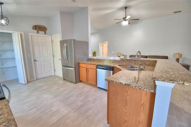 Building Photo - 4970 Mandolin Ct