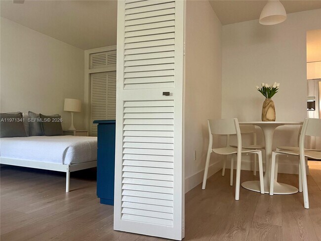 Building Photo - 195 Sunrise Dr