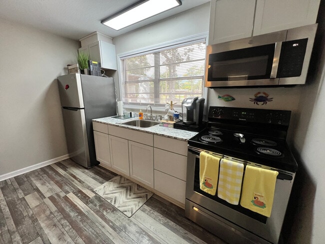 Building Photo - 3213 Willis St