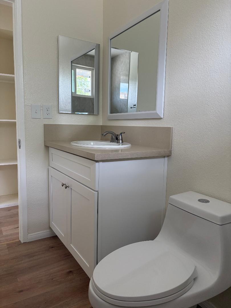 Bath - 7702 Amberleaf Cir