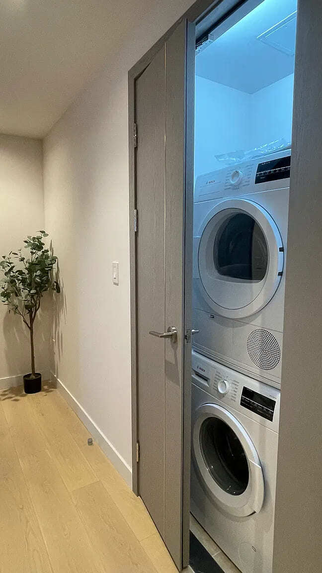 Building Photo - 6 Garfield Pl