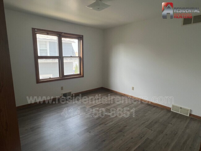 Building Photo - 1569 Wisconsin Ave