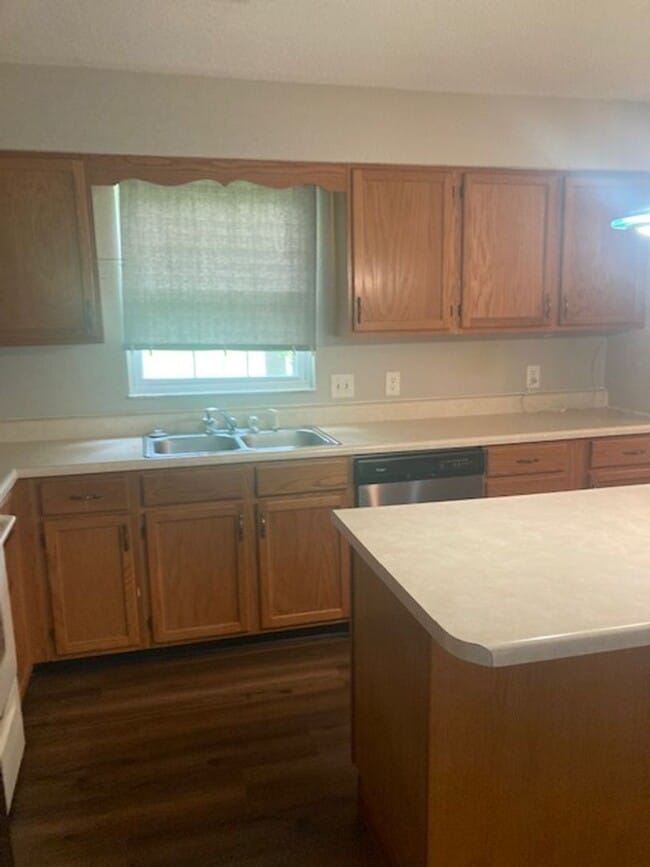 Building Photo - Beautiful Home Coming Soon!!