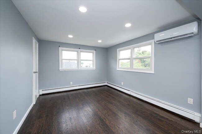 Building Photo - 54 Ketcham Ave