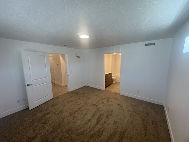 Building Photo - 2028 Sawmill Blvd