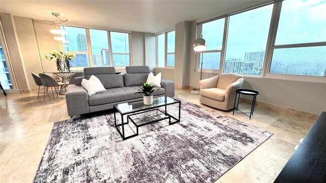 Building Photo - 3505 S Ocean Dr