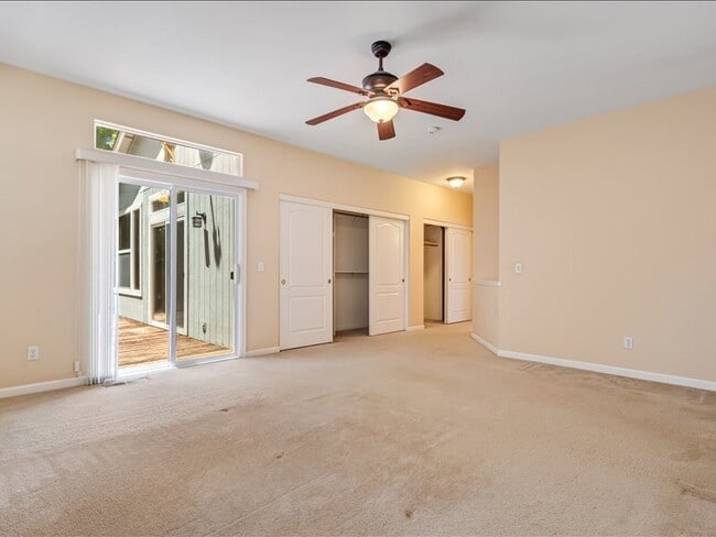 Building Photo - 9759 Dawn Way
