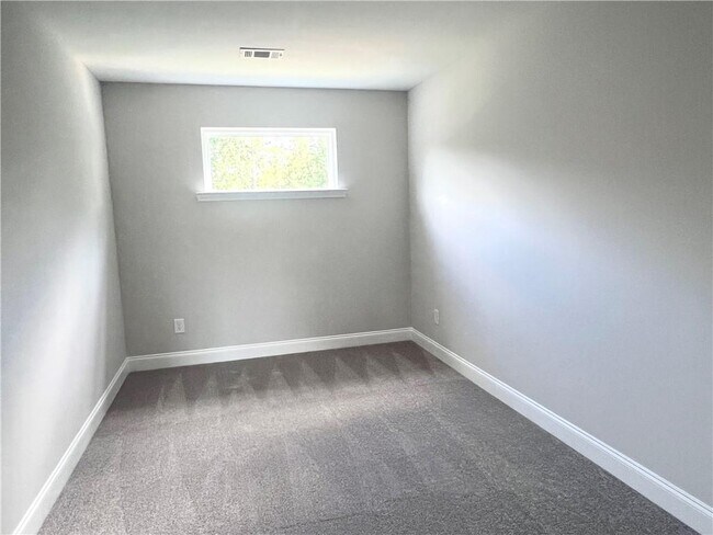 Building Photo - 4385 Easter Lily Ave