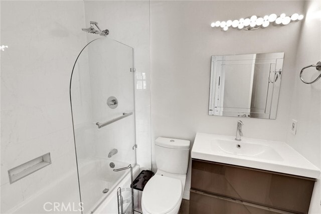 Building Photo - 3043 N White Ave