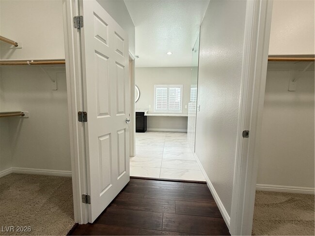 Building Photo - 132 Dunblane St