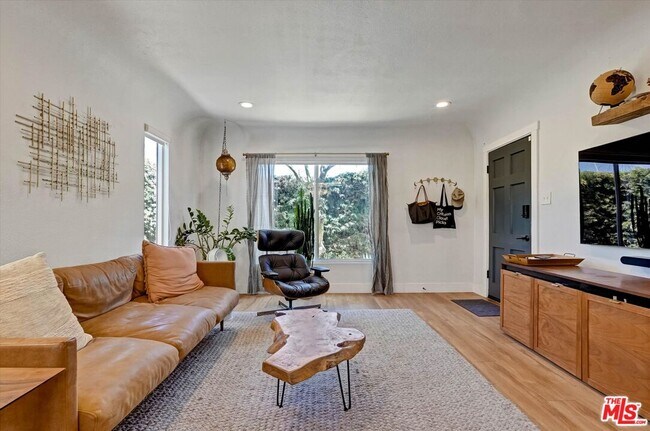 Building Photo - 2901 Redondo Blvd