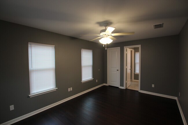Building Photo - 3506 Betts St