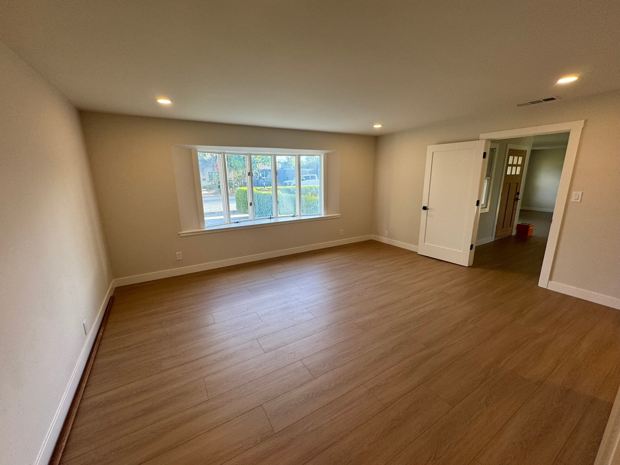 Primary Bedroom - 3185 Oriole Dr