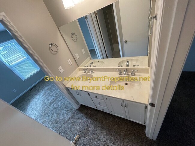 Building Photo - Nashville - Percy Priest Lake/Airport Area