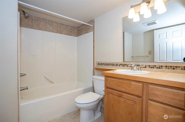 Building Photo - 13405 97th Ave E