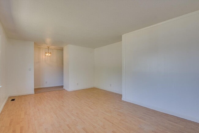 Building Photo - 2021 Arcadia Ct