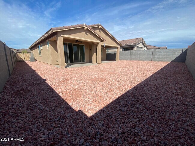 Building Photo - 5221 N 187th Ln