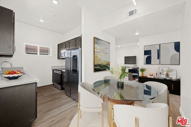 Primary Photo - 7411 Artesia Blvd