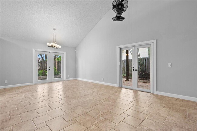 Building Photo - 1714 Shoreside Cir