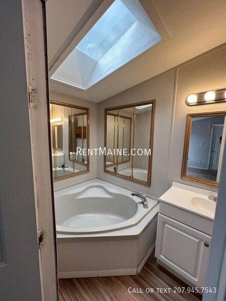 Building Photo - 45 Pheasant Hill Trailer Park