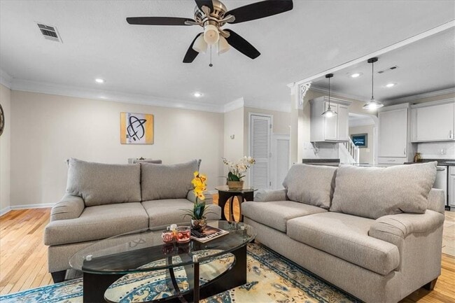 Building Photo - 1052 Travelers Trail