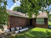 Building Photo - 4420 W Franciscan Trail
