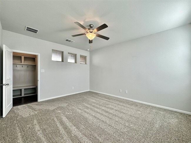 Building Photo - 5701 Pleasanton Pkwy