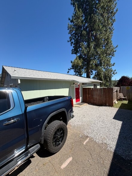 Building Photo - 3930 Laredo St