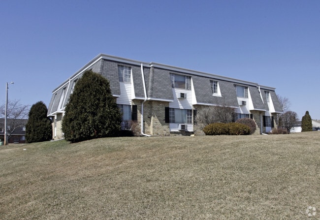 Building Photo - 2015 1st Ave