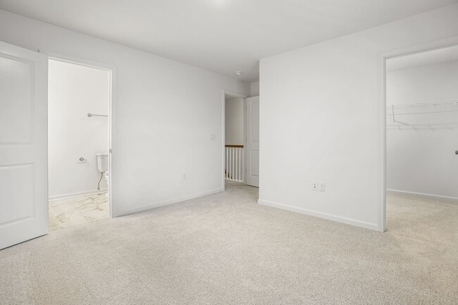 Building Photo - 464 Blair Rd