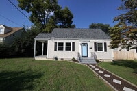 Building Photo - 3907 Peyton Ave