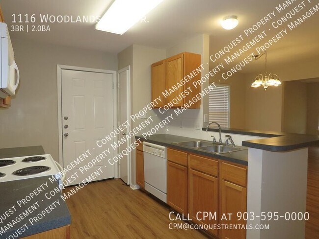 Building Photo - 1116 Woodlands Park Dr
