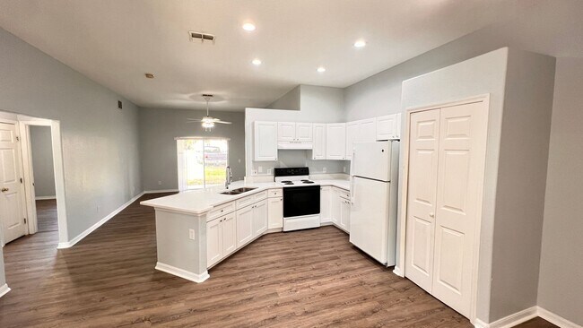 Building Photo - Charming 3-Bed, 2-Bath Home in Orlando