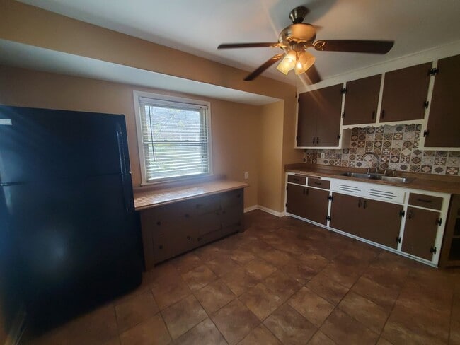 Building Photo - 3 Bedroom Single Family Glendale Home