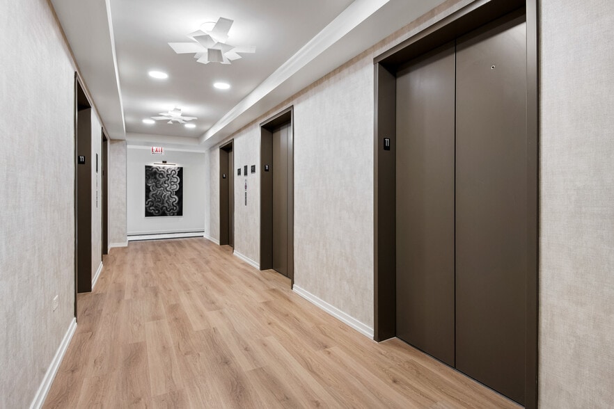 Building Photo - 411 N Halsted St