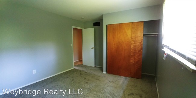 Building Photo - 3 br, 1 bath House - 2119 Sevenhills Drive